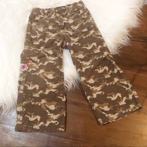 The Children's Place 4T Camo Corduroy Pants Girl